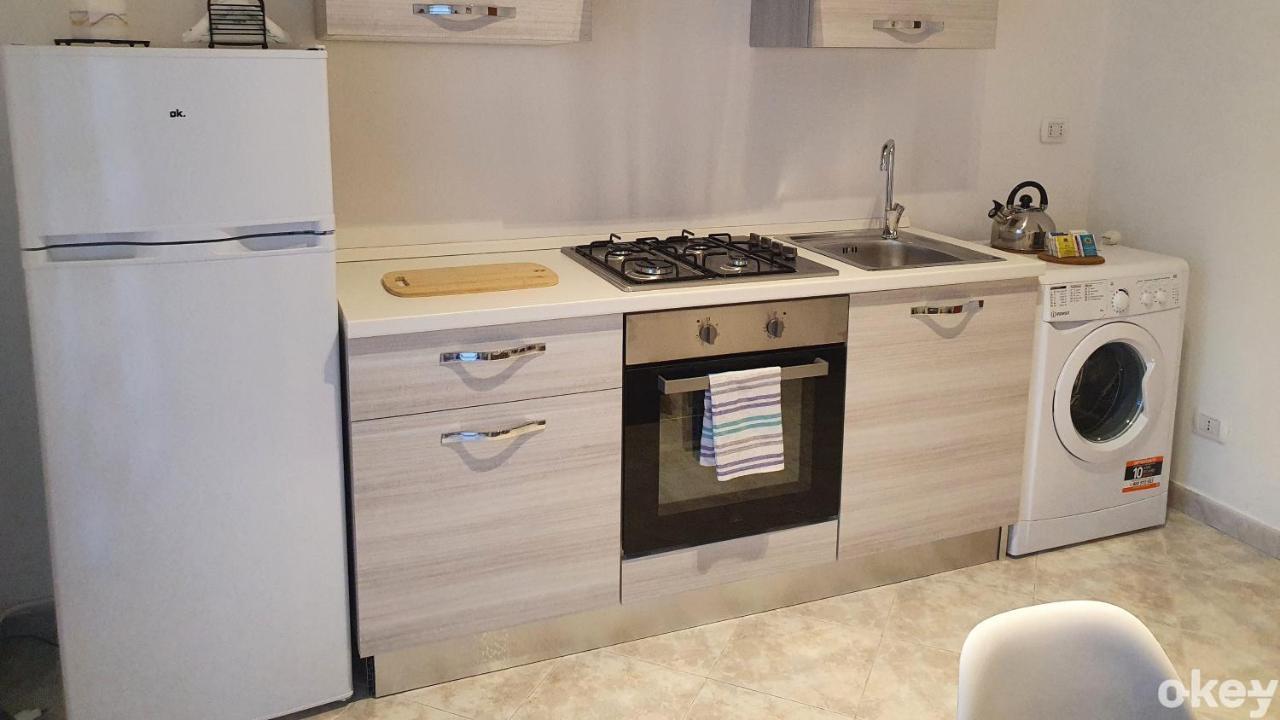 Twin Room Apulia Accommodation - Bari Policlinico מראה חיצוני תמונה